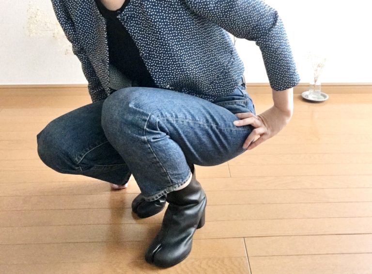 マルジェラ足袋ブーツ ジャケット デニムコーデでかっこよく Fashion World Walking